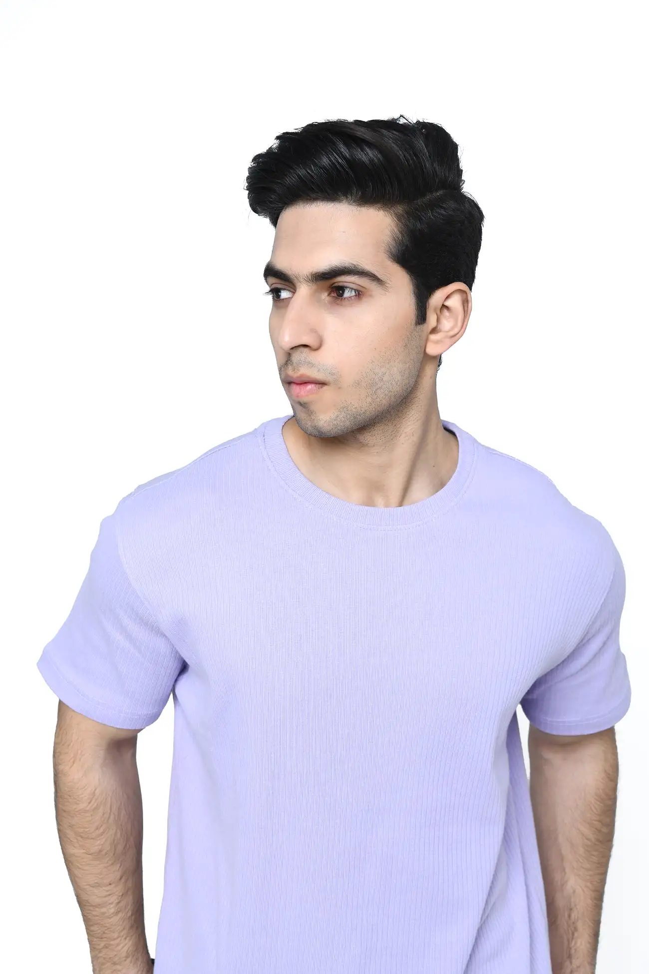 BASIC SLIM FIT T-SHIRT