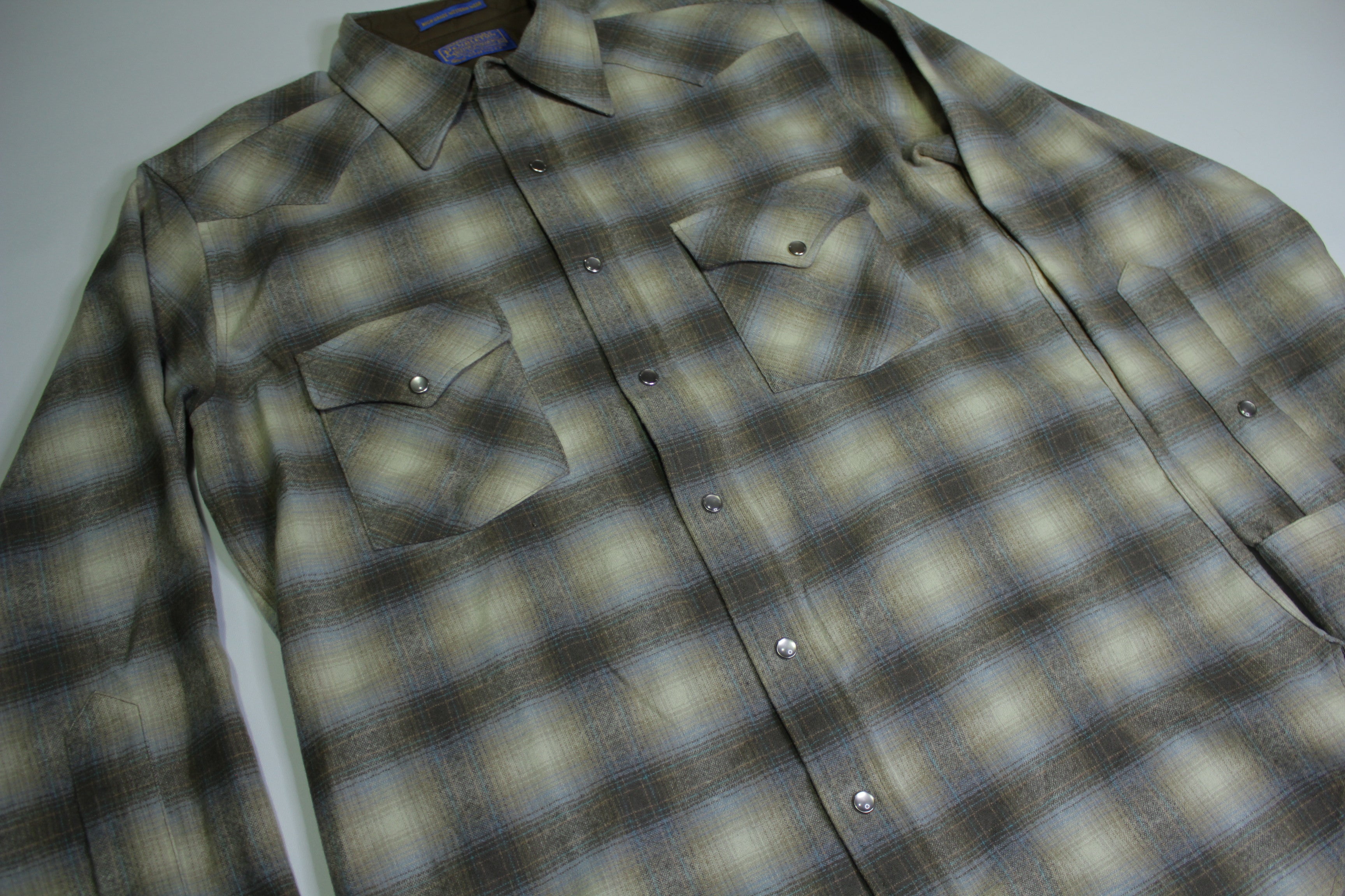 Pendleton 1960's Vintage Virgin Wool USA High Grade Western Wear Pearl Snap Shirt