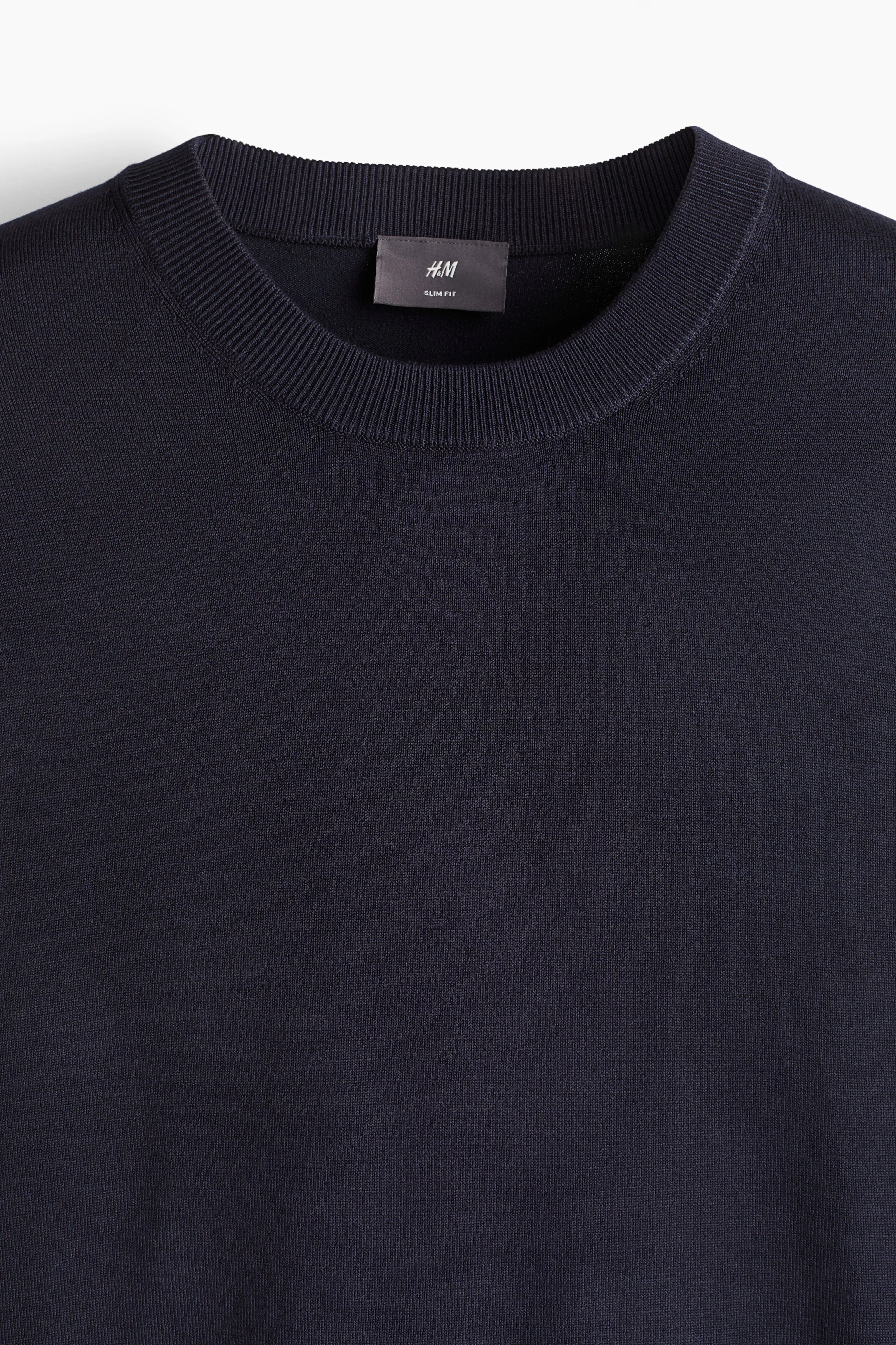 Slim Fit Fine-knit jumper - Round neck - Long sleeve - Navy blue - Men | H&M GB