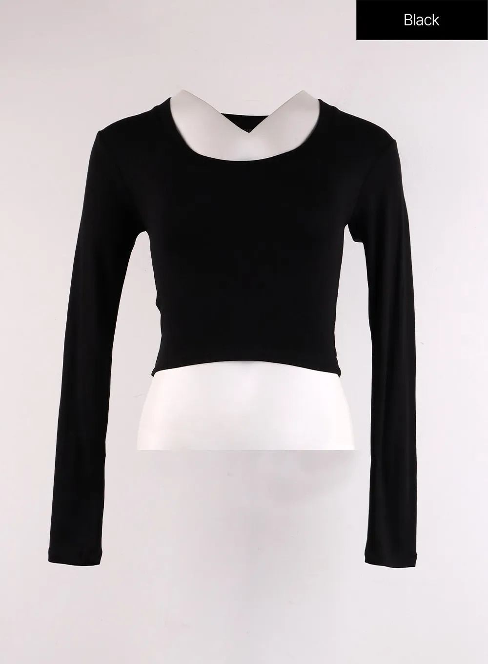 Slim Fit U-Neck Crop Tee IF402